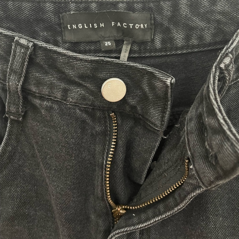 High Waisted Ripped Jeans - Picture 4 of 4
